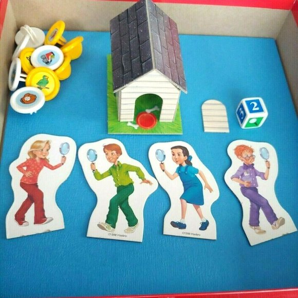 Clue Jr. The Case Of The Hidden Toys - Hasbro Board Game - Picture 5 of 9